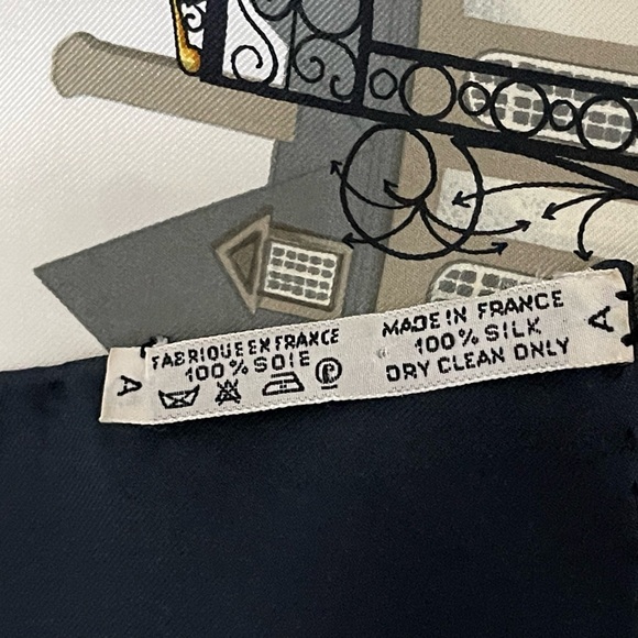 Hermès Silk Scarf - Picture 12 of 16